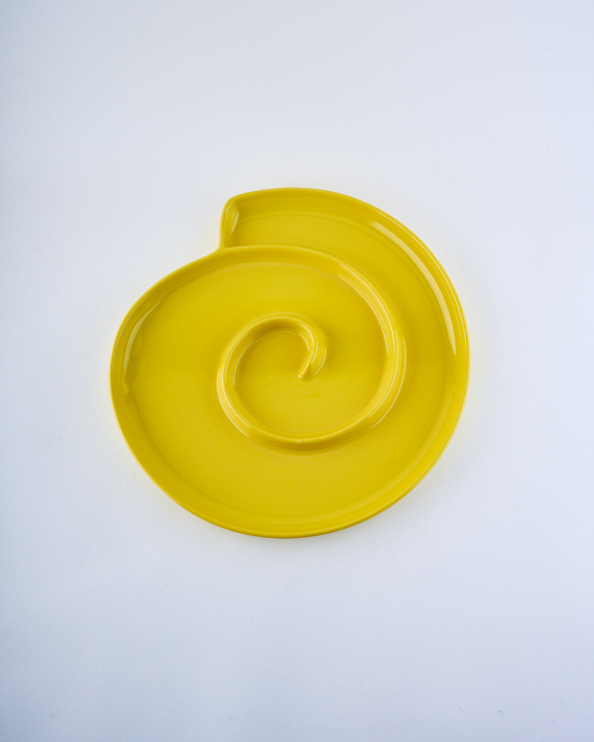 Swirl serving platter