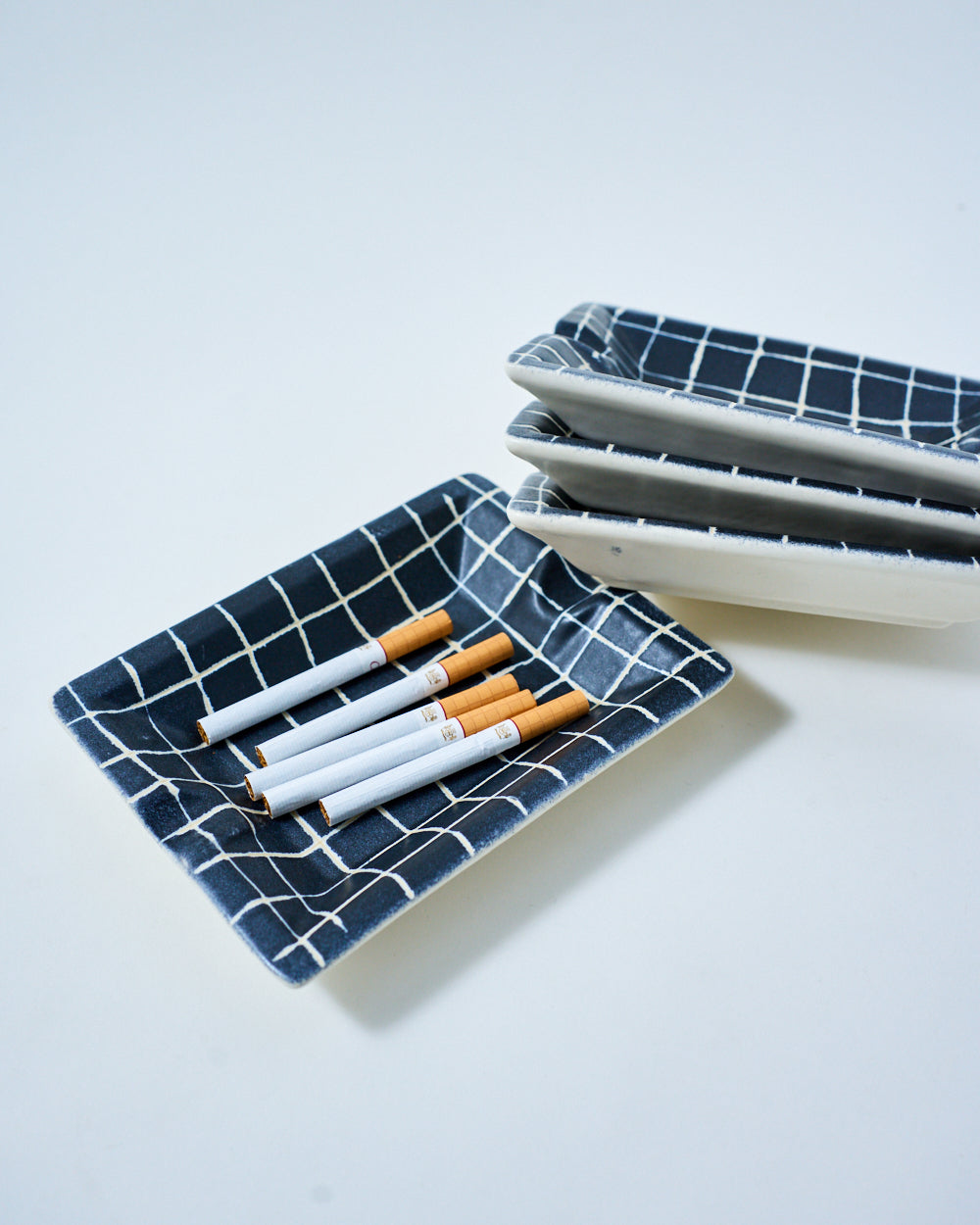 ceramic ashtray black checks