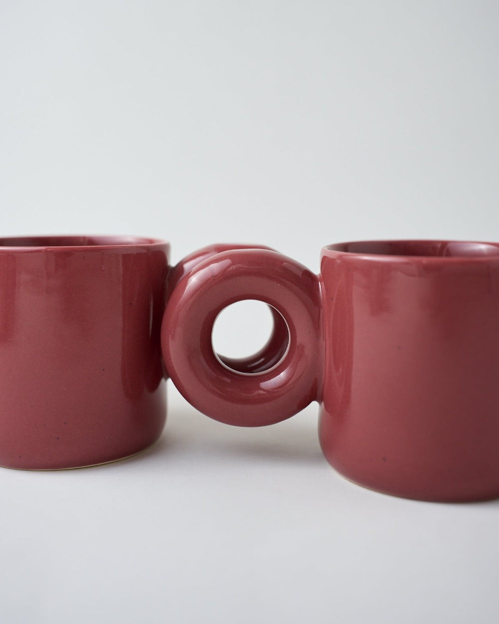 Hoop coffee mug - cherry red