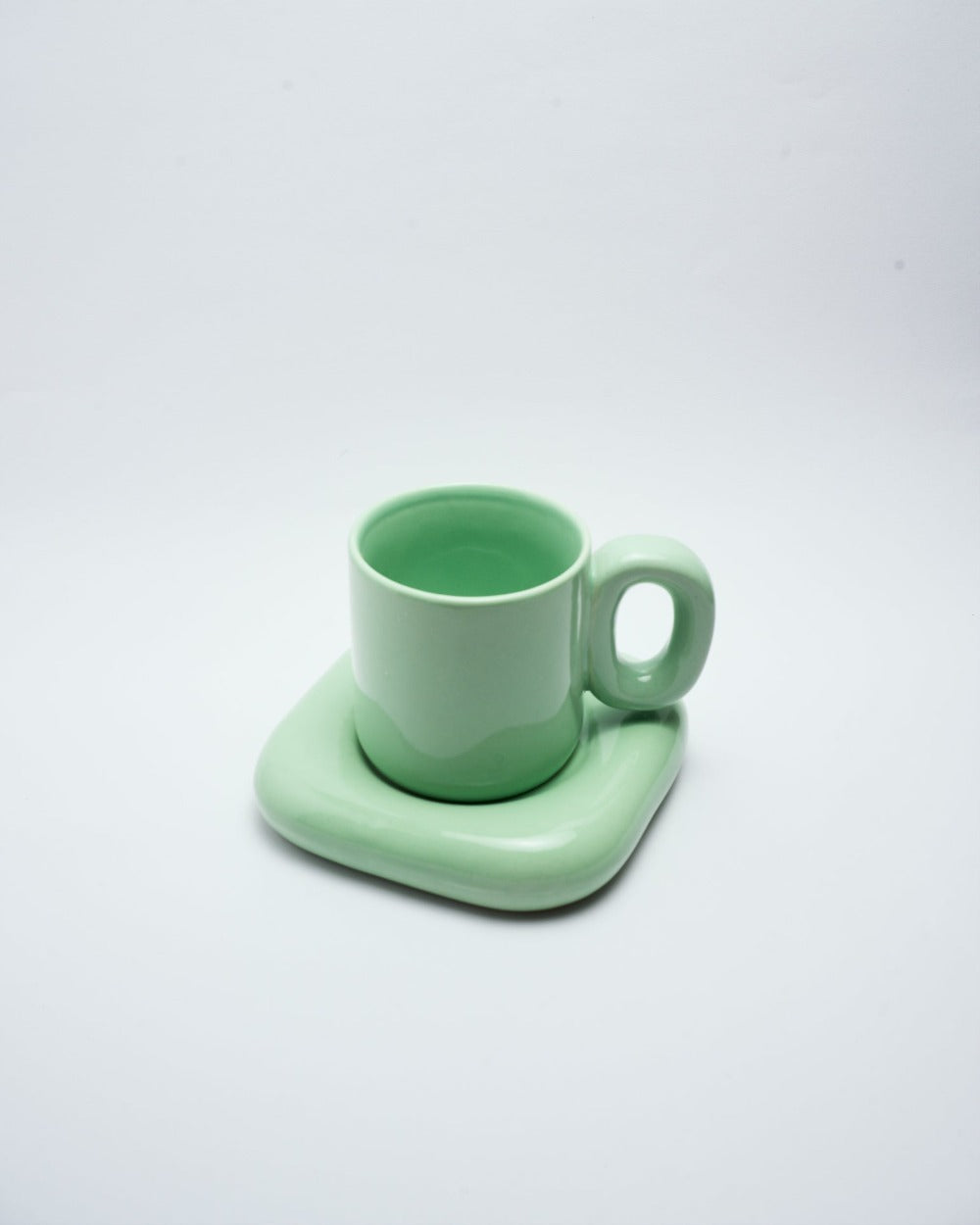 Oblong cup set