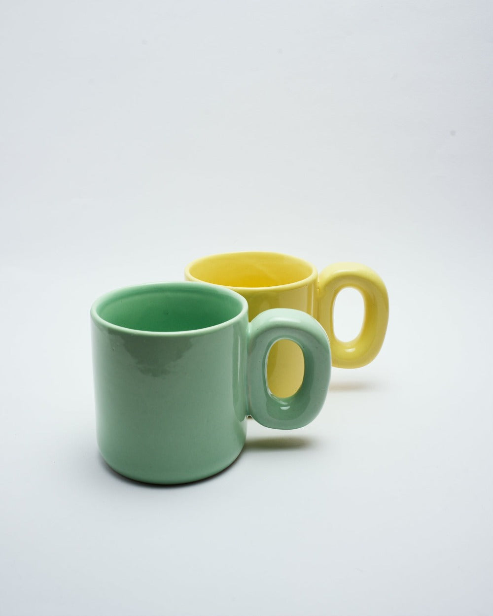 Oblong cup set