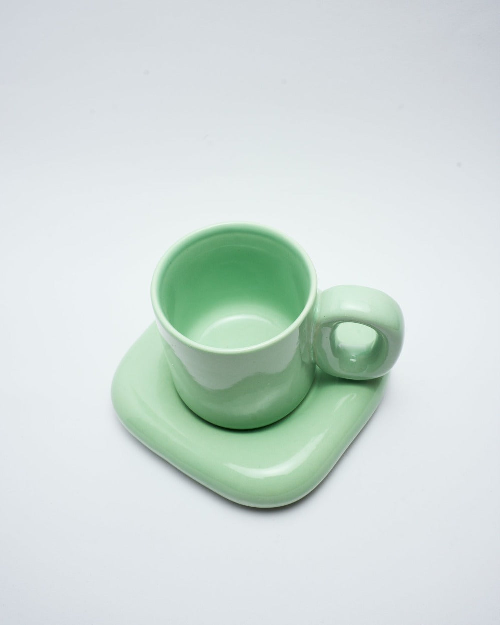 Oblong cup set