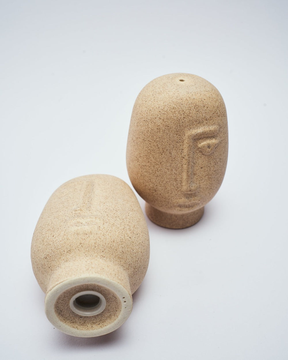 Salt and pepper shaker set