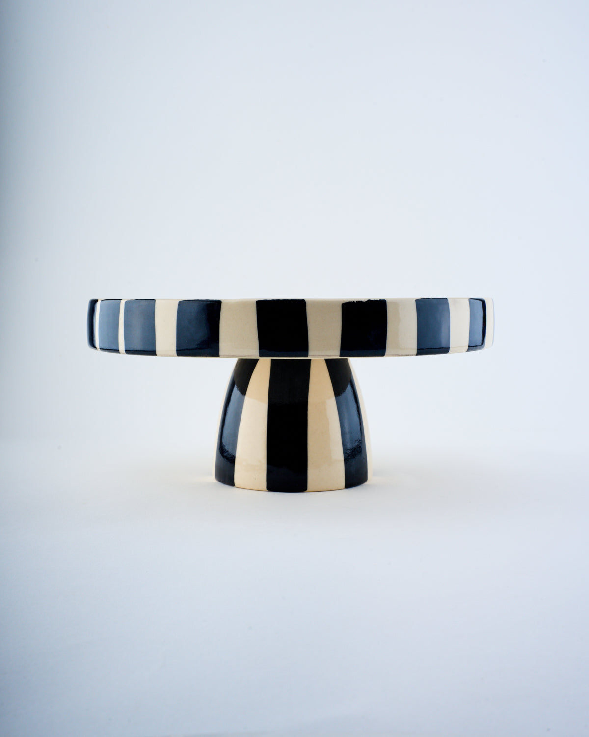 Cake stand - 9 inch