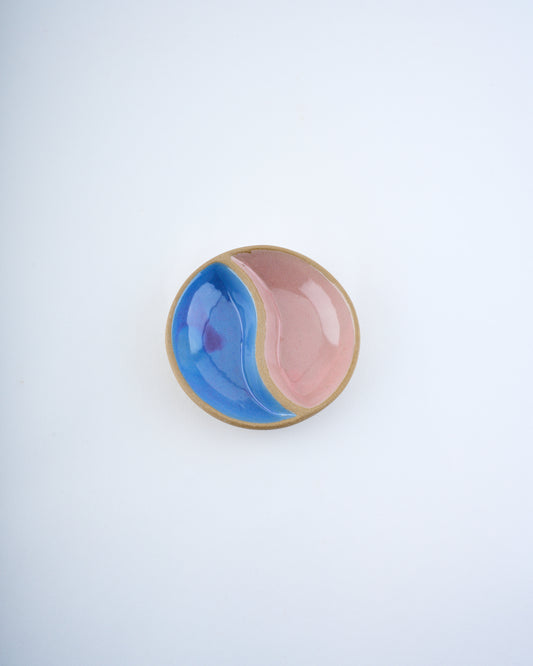 Sectioned dip bowl
