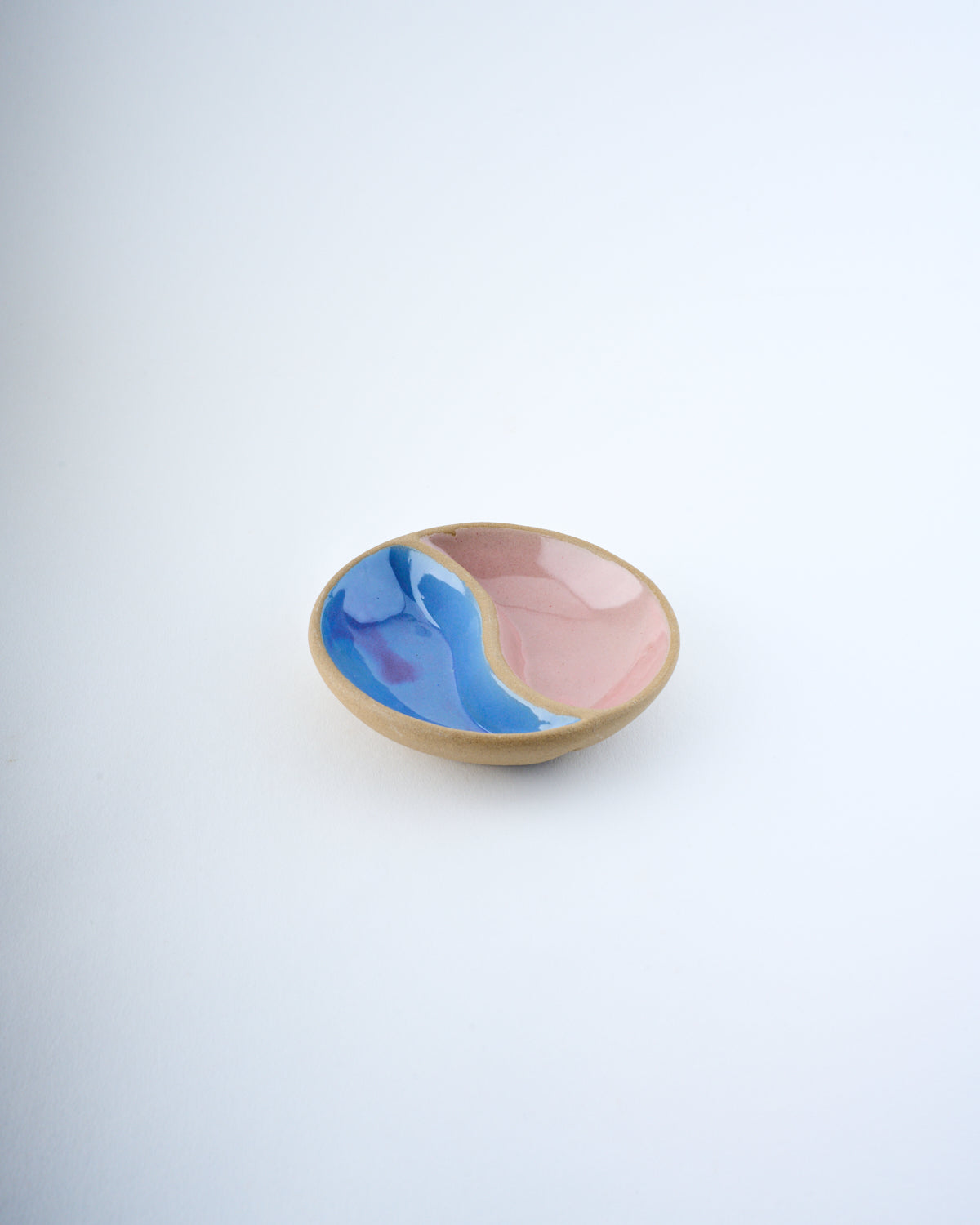 Sectioned dip bowl