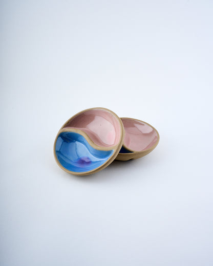 Sectioned dip bowl