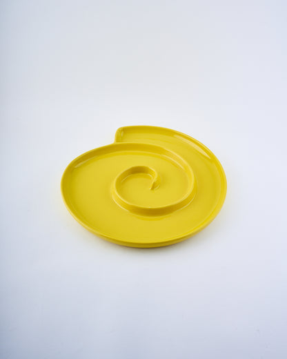 Swirl serving platter