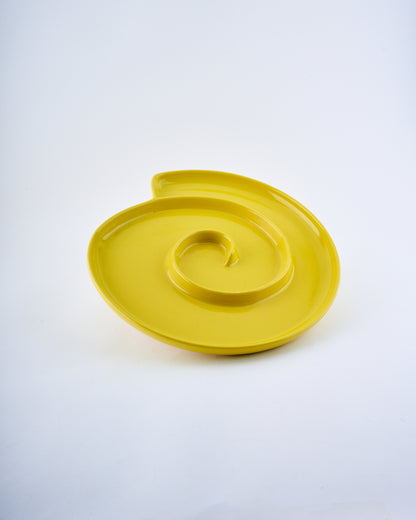 Swirl serving platter