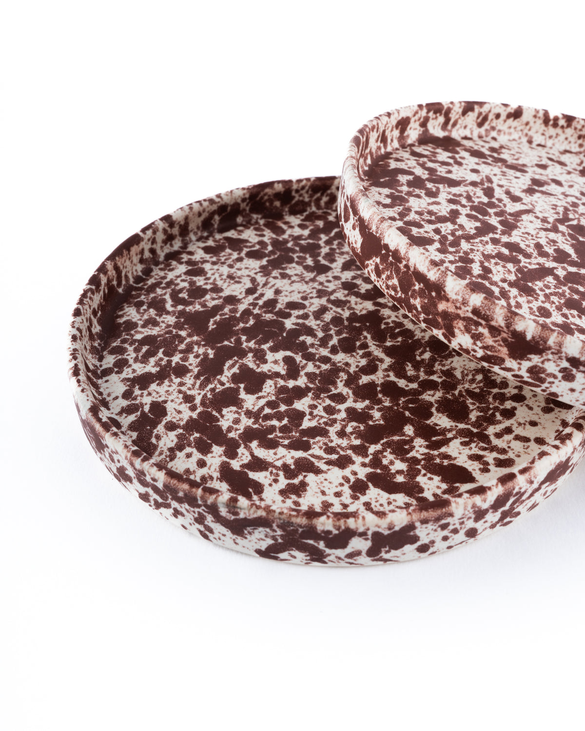 dessert plate with splatter effect