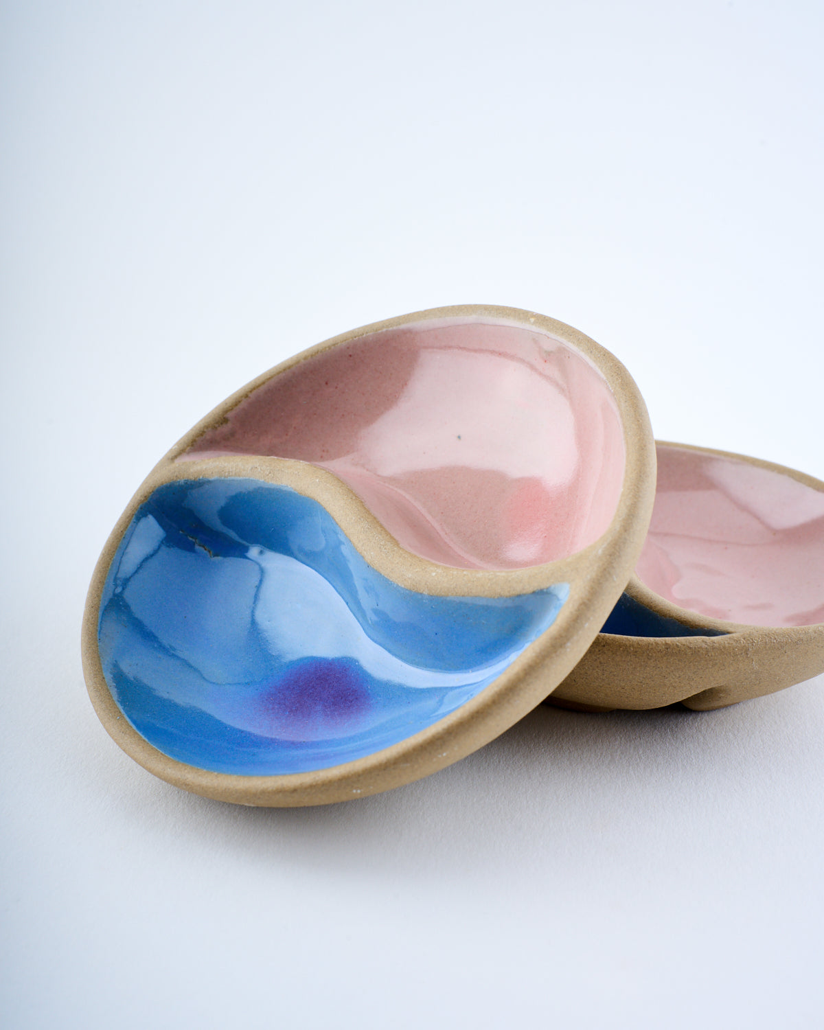 Sectioned dip bowl