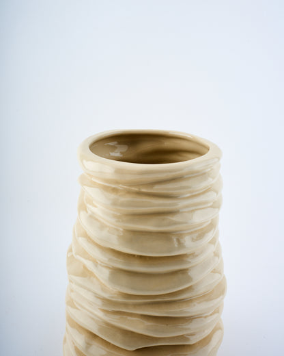 Wavy vase