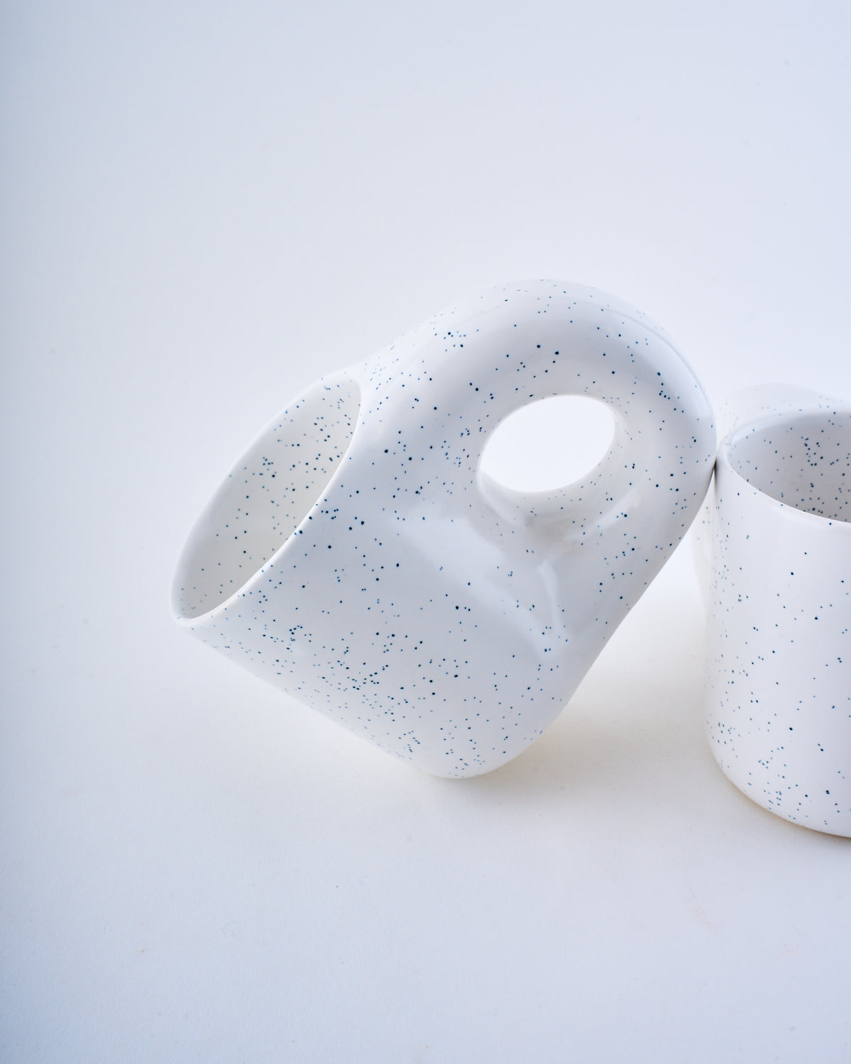 Unibody coffee mug - Speckled white