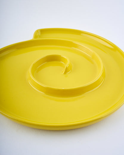 Swirl serving platter